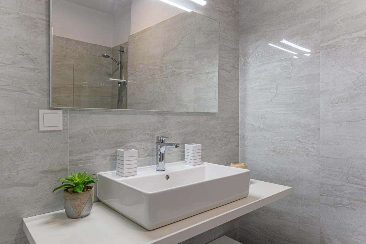 Rentforcomfort Dynamic Apartment Брашов Екстер'єр фото